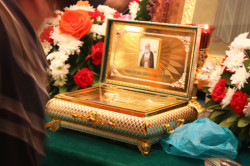 nikosart 
Reliquary of St. Serafim of Sarov 
2008-12-29 09:37:01