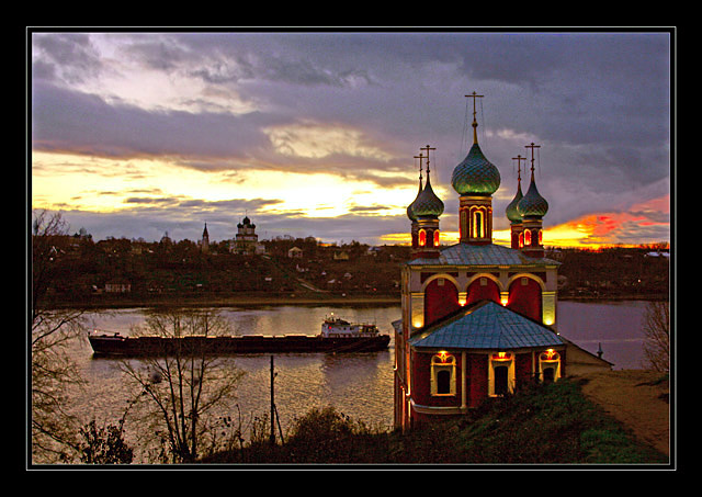 Evening in Tutaev 2 (Вечер в Тутаеве 2)