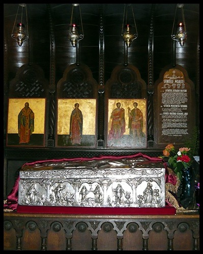 Moastele Sfintilor Tatiana, Nifon, Serghie si Vah