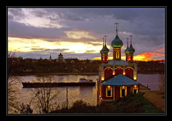 VladiN 
Evening in Tutaev 2 (Вечер в Тутаеве 2) 
168 
2009-01-02 09:54:37
