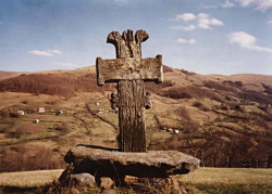 inistea 
Cross in Apuseni Mountains 
176 
2009-01-22 02:52:31