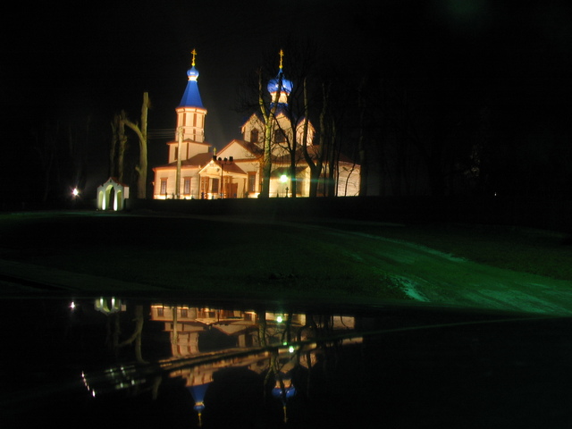 Łosinka by night