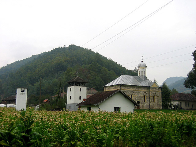 Црква у селу Грачаница
