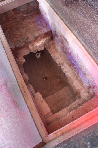 The grave of St. Klimis in the Monastery of Sagmata.