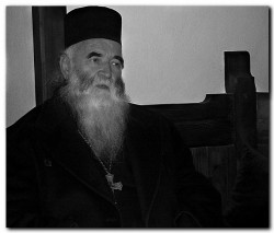 AleksaSrbin 
Отац Сава у Студеници 
2009-02-03 20:56:31
