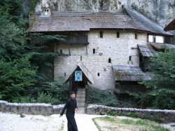 zemunac 
Manastir Crna Reka 1 
2009-02-28 21:56:43