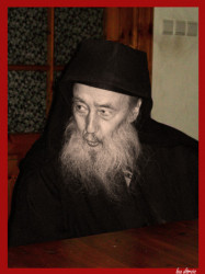 dtrvic 
Ascultand la Sfinti Parintele Petroniu  -  Listening to the Saints Father Petroniu 
2009-03-08 16:01:45