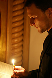 Marfik 
***чтец*** 
2009-03-15 01:36:22