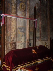 rosmarinus 
The Relics of Holy Martyr Lazar of Serbia; Ravanica Monastery 
2009-03-20 22:36:01