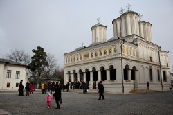 mihaela 
after Holy Liturgy... 
2009-03-22 14:39:28