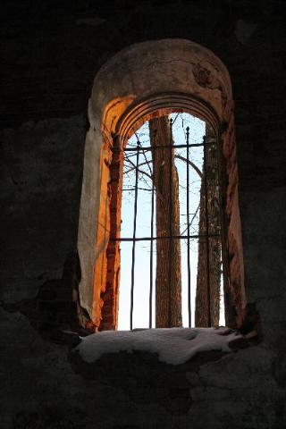 Разрушенная церковь, Копорье. 