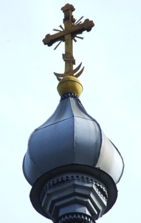 Krzyż na cerkwi w Nosowie