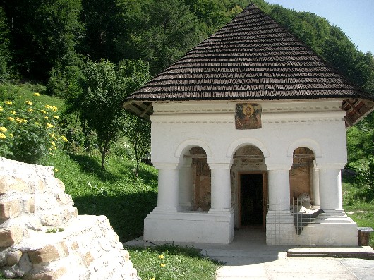 Schitul Bradu`,Valcea