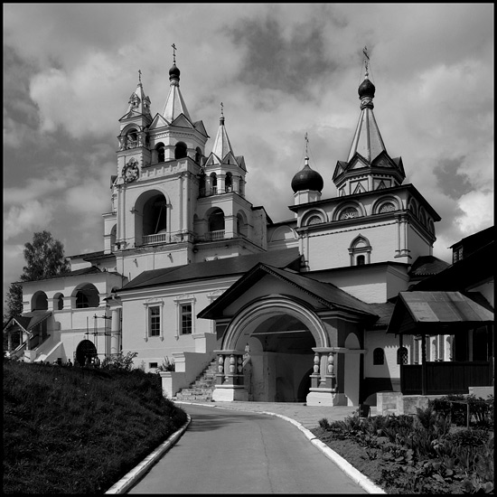 Месяц май...