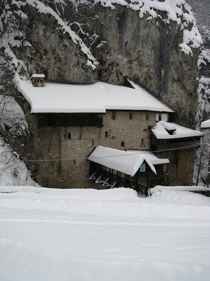 Manastir Crna Reka