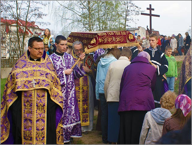 Wielkopiątkowa procesja. Cerkiew p.w. św. Jerzego w Białymstoku