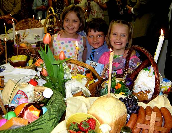 Children thrilled by Pascha fullness - CHRIST IS RISEN