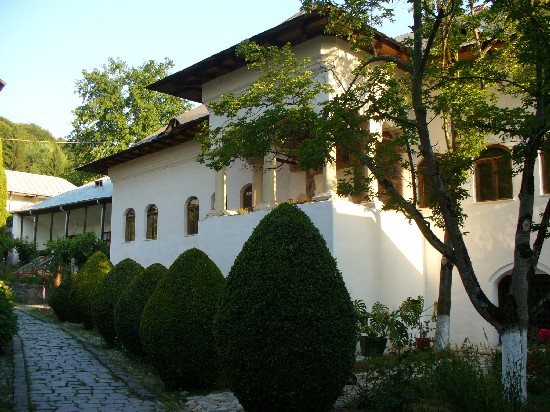 Manastirea Dintr-un Lemn,Staretia