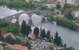 ЧЕКАЈУЋИ РАЊЕНОГ ОРЛА