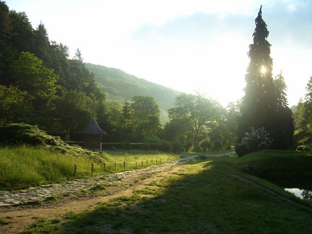 Sunrise, Prislop Monastery