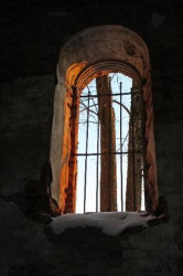 seremyaga 
Разрушенная церковь, Копорье.  
2009-04-01 19:20:46