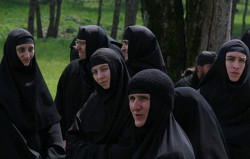 stopphotoshop 
СЕСТРЕ 
147 
2009-04-06 11:08:53