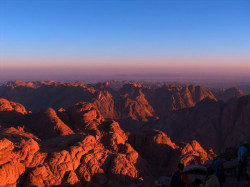 Xenia 
Sunrise on Sinai Mountain  
2009-04-06 23:33:24
