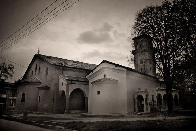 храм Св.Успение Богородично (1838) и храм св.Неделя (ХVІІІ)