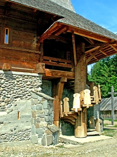 Mănăstirea "Sfântul Arhanghel Mihail" Săpânţa - Peri, Maramureş