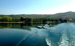 Novakovic 
" МОЛИТВА НА ЈЕЗЕРУ " - 18 
2009-05-07 10:04:10