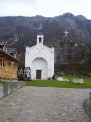 rosmarinus 
Манастир Добрун / Dobrun monastery near Višegrad 
2009-05-11 00:11:02
