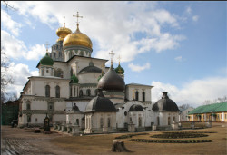 jesse 
Novo-ierusalimskiy monastery, Russia, Istra 
2009-05-11 23:27:21