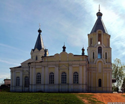 AlexG 
Лихославль. Успенская церковь 
2009-05-15 18:16:53