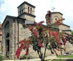 PopovicT 
Храм манастира ЈОВАЊЕ на Овчару 
2009-05-28 18:06:06