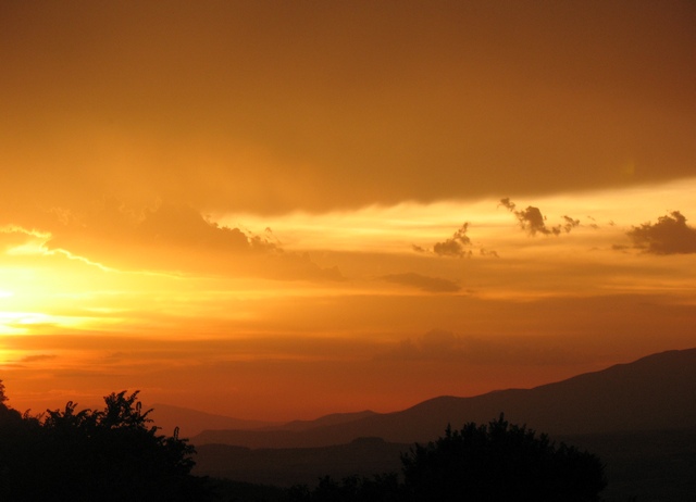Apus de soare la manastirea Sf. Paraskevi, Mirini - Sunset in the Monastery St. Paraskevi, Mirini