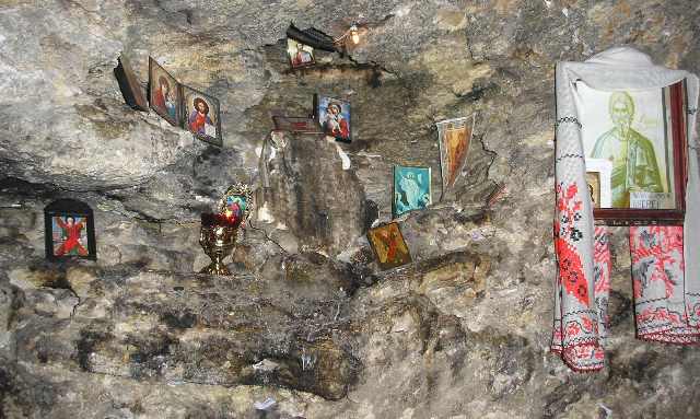St. Andrew&#039s Cave 