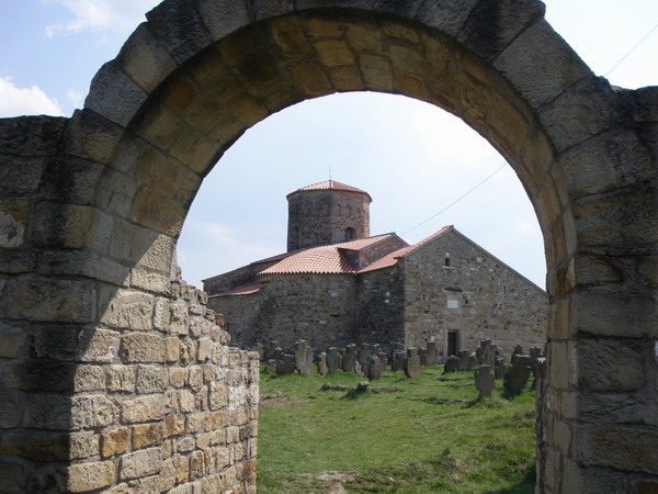 Crkva Setih Apostola Petra i Pavla u Rasu (Novi Pazar)