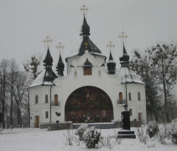 haidamaka 
Монастир на козацьких могилах 
2009-06-08 22:21:05