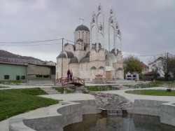 vlades 
Crkva SVETOG VASILIJA OSTROSKOG u Leposavicu 
2009-06-09 01:24:12
