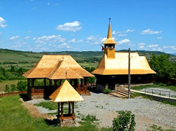 nicos_valahul 
Brăteşti - Bihor, Biserica cu hramul Sf. Mucenic Teodor Tiron 
2009-06-17 22:25:42