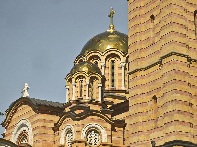 храм