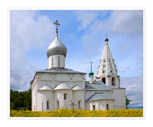 Trinity Cathedral  (Троицкий собор)