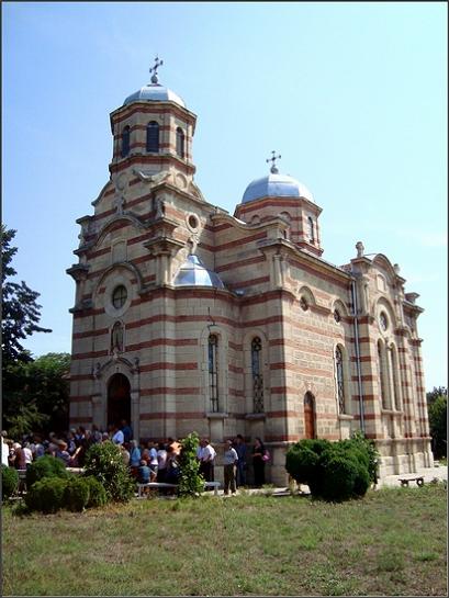 Храм "Св. ап. Петър и Павел", с. Мечка, Русенска област