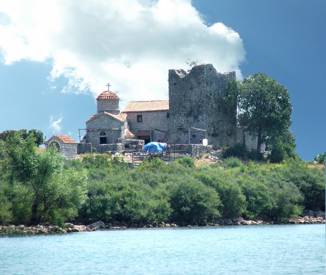 Manastir Moracnik