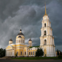 bogedar 
Рыбинск. Спасо-Преображенский собор. 
219 
2009-07-06 21:13:57