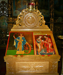 Florina 
Icoane praznicare | Biserica Sfanta Ecaterina, Bucuresti 
2009-07-22 18:52:01