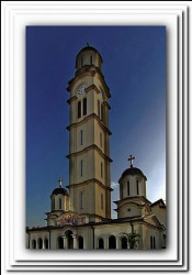 AleksaSrbin 
владичански двор 
2009-07-24 17:56:04