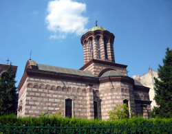 Florina 
Biserica Sfantul Antonie cel Mare | Bucuresti 
2009-07-25 23:01:57