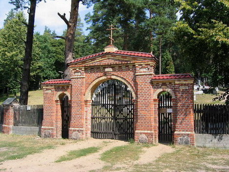 Supraski cmentarz