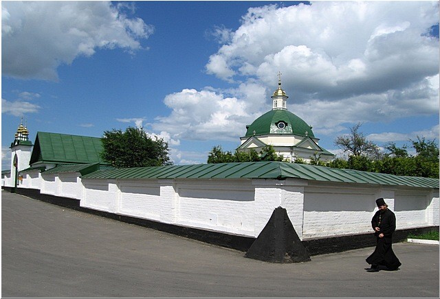 Почаев